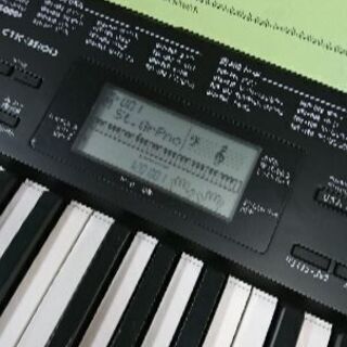値下げしました！キーボード 電子ピアノ スタンド付き 2017年製の画像