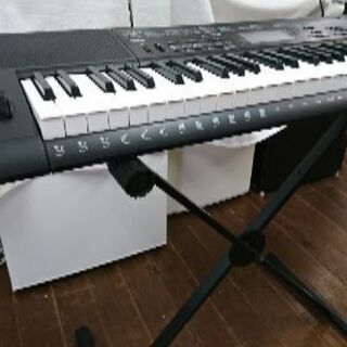 値下げしました！キーボード 電子ピアノ スタンド付き 2017年製の画像