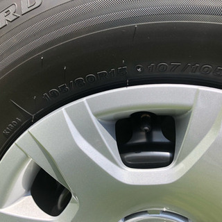ハイエース200系純正タイヤの画像