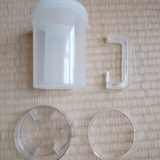 氷で作るジョッキの製造器の画像