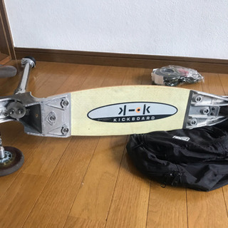 k2 キックボード 廃盤 新品タイヤ3つ、スプリング、ケース付きの画像