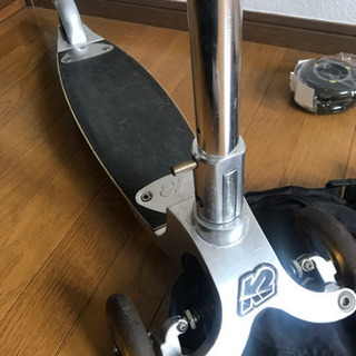 k2 キックボード 廃盤 新品タイヤ3つ、スプリング、ケース付きの画像