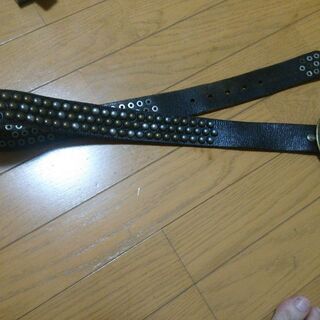 VAROSHスタッズベルト