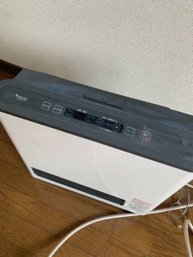 ガスファンヒーター