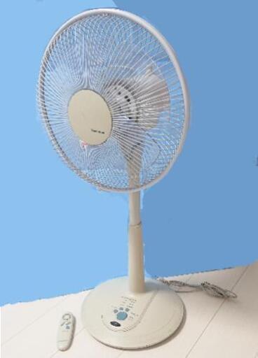 扇風機！リモコン付き！