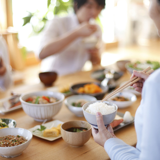 つくりおき.jpは保存がきく手作り料理をご自宅まで配達する、忙し...