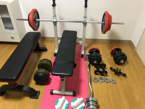 ベンチプレス、Wシャフト、ダンベル、アブローラー全てセットで‼️