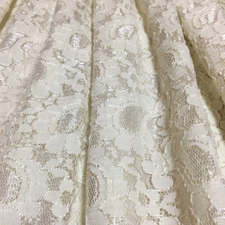 ビバリーヒルズ総レーススカートＭ未使用の画像