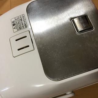 ３合炊き炊飯器の画像