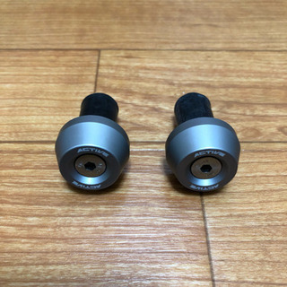 グリップ、グリップ エンド セットの画像