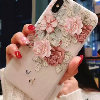少しだけ値下げ♡【新品】 iPhone8/7  ♡ガーリーフラワーケースの画像