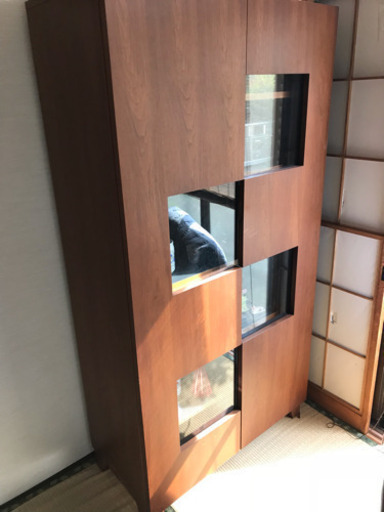 ウォルナット調 デザイン棚