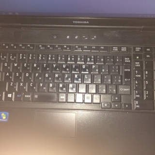 予約入りました。dynabook Satellite B551 C windows10 pro 64ビット テンキー付き　バッテリー新品に交換済みです。の画像