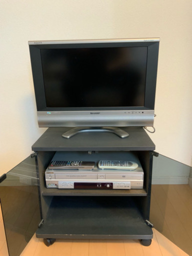 SHARPテレビ、三菱DVDビデオデッキ、テレビ台3点セット