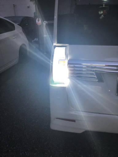 タントカスタムトップエディション純正テールランプ