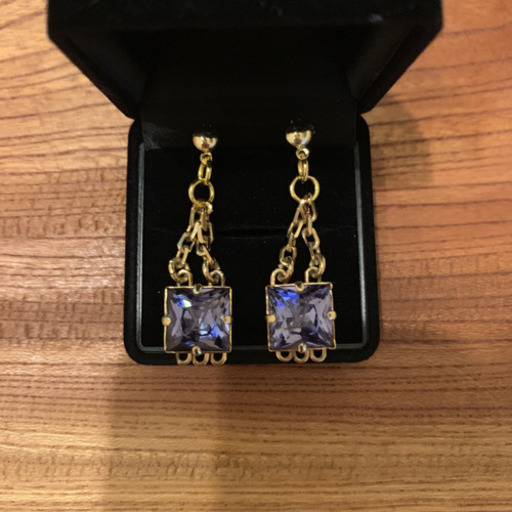 ルイヴィトン  ピアス