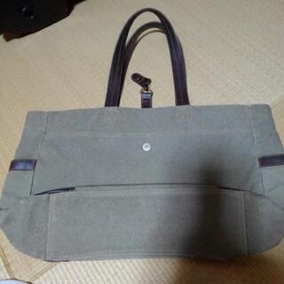 帆布のトートバッグ