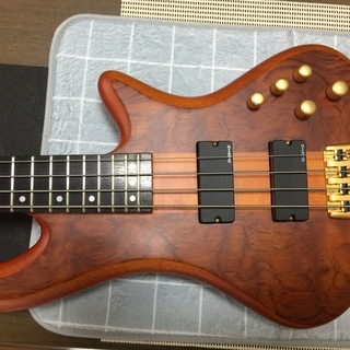 ベースギター売りますの画像