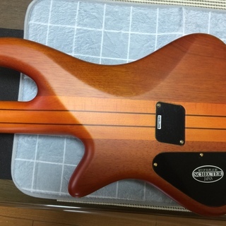 ベースギター売りますの画像