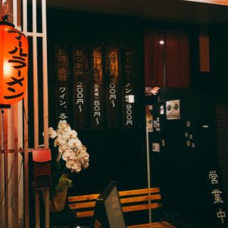 ラーメン屋案内スタッフの画像