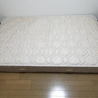 ★超激安★ SIMMONS シモンズ ゴールデンバリュー セミダブルマットレス
の画像