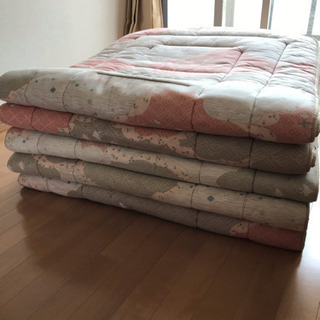 羊毛敷布団 マルハチの画像