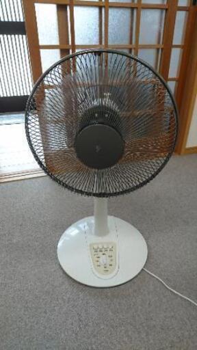 【夏の大特価‼️】山善扇風機 FY-30