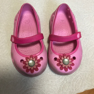 crocsサンダル サイズ6の画像