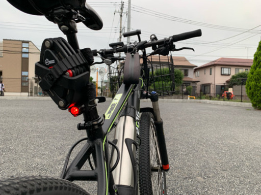 電動アシスト機能付マウンテンバイク（3×9ギア）鍵、カゴ、ライト付き