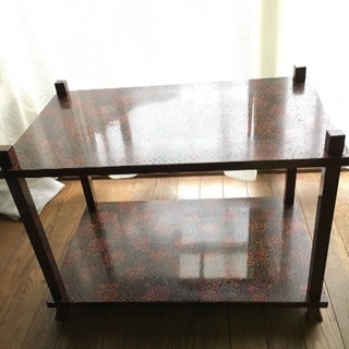 津軽塗のサイドテーブル