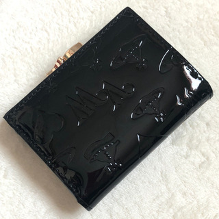ヴィヴィアン ウエストウッド 財布 正規品 新品 二つ折り財布 エナメル ブラック 黒