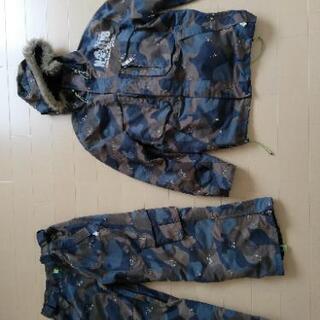 スノーボードウェア３着＋キャップ2コ付き