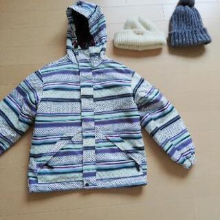 スノーボードウェア３着＋キャップ2コ付きの画像