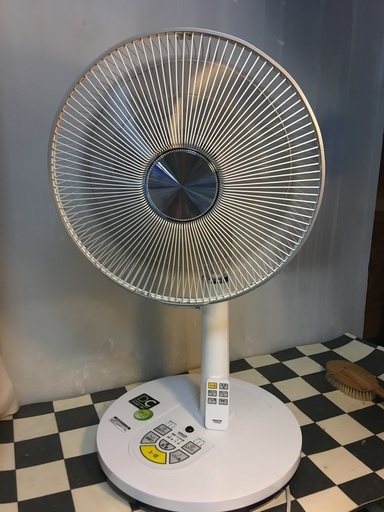 【中古品】yamazen 30cm リビング扇風機 YLX-ED301　動作品　リモコン付き　静音　※2018年製