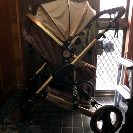 ベビーカー 新生児 からok 海外製