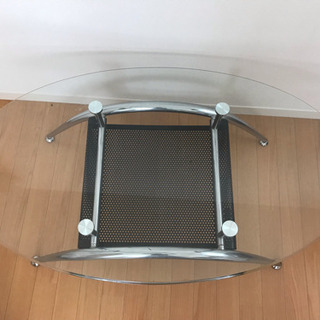 【購入者決定】おしゃれなガラステーブル 7月3日までの画像