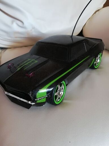 最終値下げ！トラクサス　ドリフトラジコンセット！