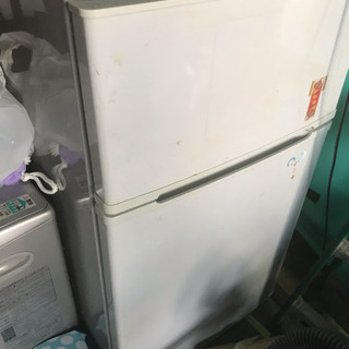 ジャンク 動かない冷蔵庫です。
