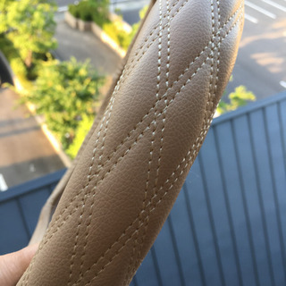 新品同様  車用 座布団 ハンドルカバーの画像