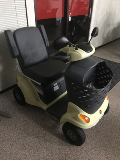 スズキセニアカーET4