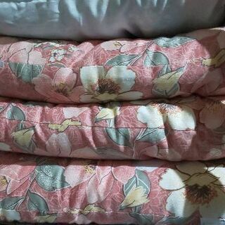新品お布団 掛け布団と敷き布団の画像