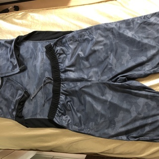 【美品】ユニクロ　Lサイズ　Tシャツ＆ハーフパンツ　2セットの画像