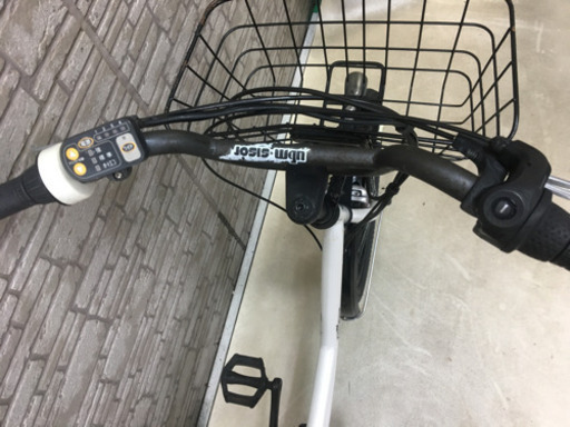 東京23区配達無料  新基準 ブリジストン ジョシスワゴン 8.9Ah リチウム 電動自転車 中古