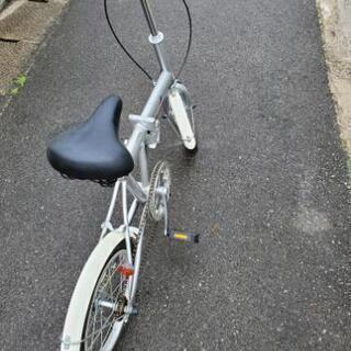 ほぼ新品　16ｲﾝﾁ折り畳み自転車の画像