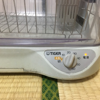 タイガー食器乾燥機 DHG-B400 2010年式の画像