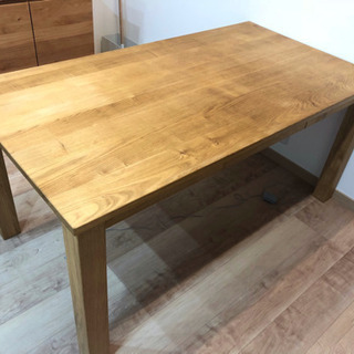 【値下】無垢材 ダイニングテーブル 150cm  半額(定価7万円)  引出し2杯付き