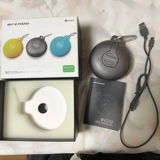 防水ワイヤーレススピーカー  コンパクトサイズ 良品 色グレー
