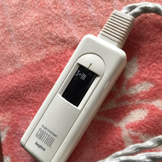 サンヨー 家具調こたつ KG-1051の画像