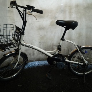 小回りが利く20インチの可愛らしい小径電動自転車が中古車として