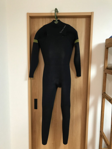 ウェットスーツ 2㎜×3㎜フルスーツ 中古